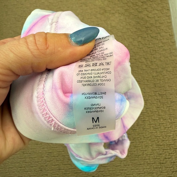 Kiava watercolor asymmetric bikini top with ruched high rise bottoms, size med - Picture 6 of 9